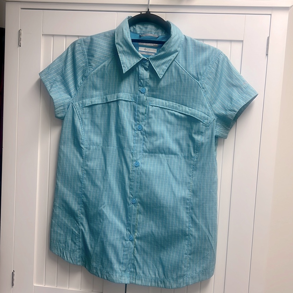 Columbia Women’s Omni-Shade Sun Protection Button-up Shirt, SZ M, Hidden Pockets